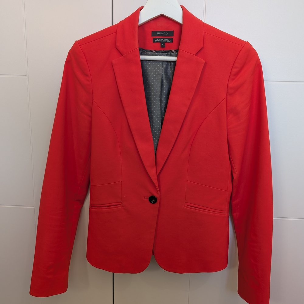 RW&CO. Women's Vibrant Red Suit Jacket
